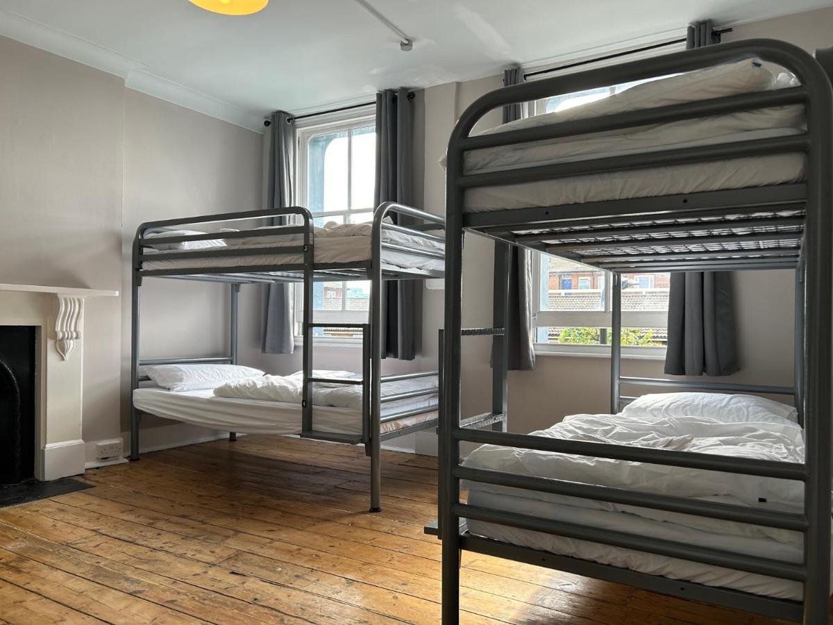 Cricketers Hostel London Exterior foto